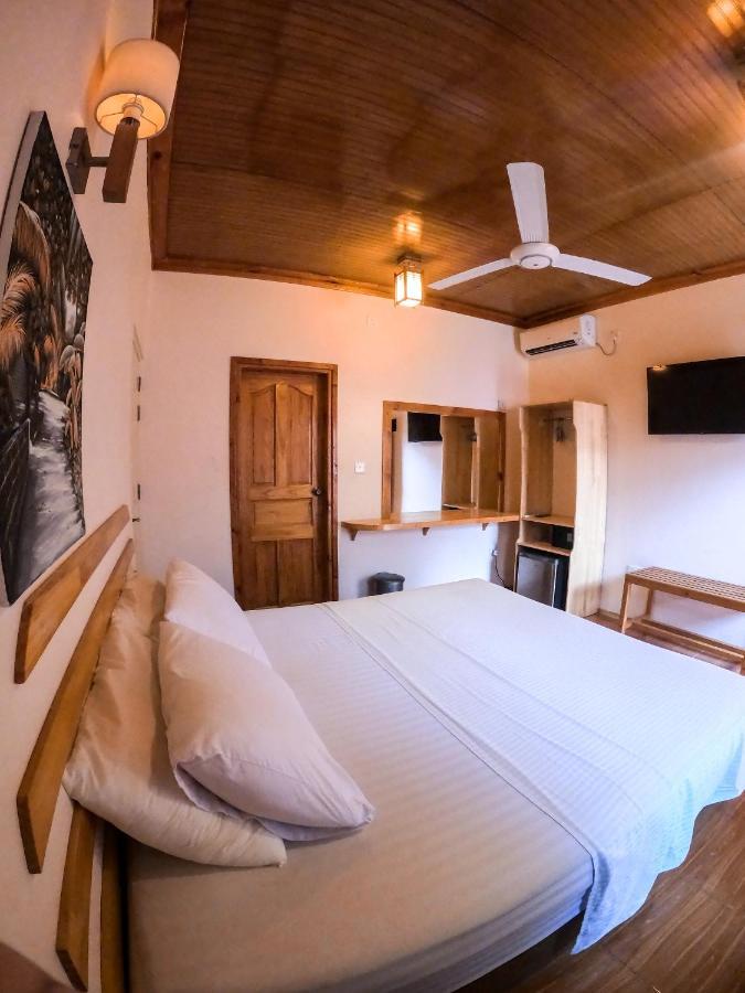 New Breeze Thoddoo Inn Luaran gambar